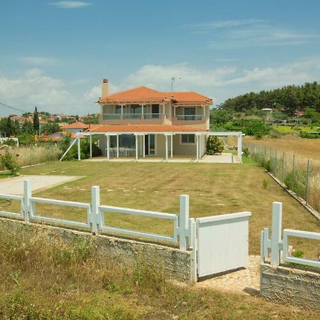 Magnificent Seascape Villa On A Secluded Beach Nea Moudania Exterior foto