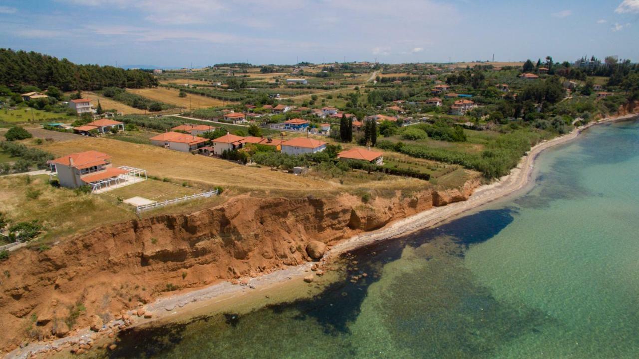 Magnificent Seascape Villa On A Secluded Beach Nea Moudania Exterior foto